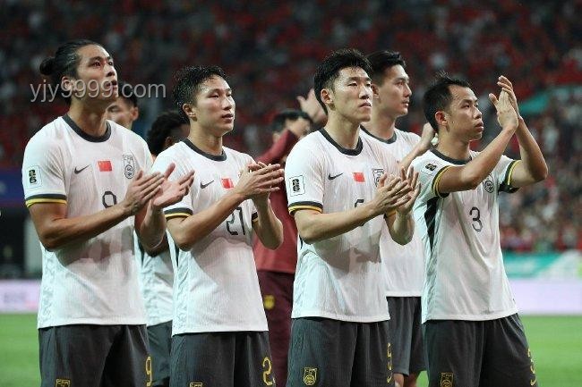 国足无缘2026世界杯，伊万帅位存疑及接任人选分析